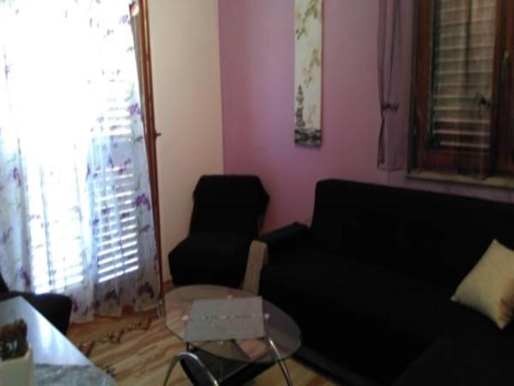 Apartments Ana Ровин Екстериор снимка